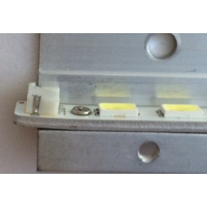 LED PARA TV SONY ((1 PIEZA)) / NUMERO DE PARTE  73.31T14.001-2-SN1 / STA320A06-4_REV2.0_04_100422 / PANEL T315HW07 / MODELO NSX-32GT1 / 72CM /