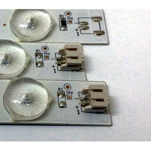 KIT DE LED´S PARA TV JVC (3 PIEZAS) / NUMERO DE PARTE IC-B-VZAA37D267A / E227809 / F95M4LP40F / 098101022111 / EM37T-700M / PANEL HV365WX2-200 / MODELO EM37T