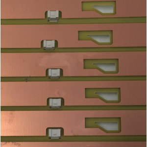 KIT DE LEDS PARA TV TCL ORIGINAL 11 PIEZAS / NUMERO DE PARTE GIC55LB14 / GIC55LB14_3030_V0.4_20140728 / ZM-GS-07 / 4C-LB5507-ZM1 / PANEL LVF550ND2L / MODELO 55F3700 / 55F3700-LPM002A / 55FS3700TAAA