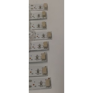 KIT DE LEDS PARA TV TCL ORIGINAL 8 PIEZAS / NUMERO DE PARTE 65TN2L2-ZX3030-8X7YH / 65TN2L2-ZX3030-8X7YH-20230916 / B0101-001546 / 240417-33NG4 / PANEL LVU650NDJL / MODELOS 65Q671G / 65S571G