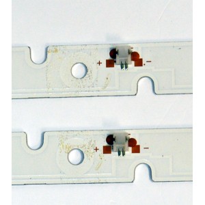 KIT DE LEDS ORIGINAL PARA TV SANYO 2 PIEZAS / NUMERO DE PARTE 6501L618000030 / 06-32C2X6-618-M08W14 / 230132C1N00270 / YF-J52L003HFED-0904 / MODELO 32"