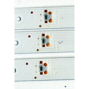 KIT DE LEDS ORIGINAL PARA TV ONN 3 PIEZAS / NUMERO DE PARTE 6501L771000010 / 12-40C3X9-771.3X17-3528-170810 / 23010403900020 / 8149010040005 / YF-A12M004HJED-0001 / PANEL K550WDGF / DISPLAY LC550EQC (SM)(A4) / MODELO 100012586 55"