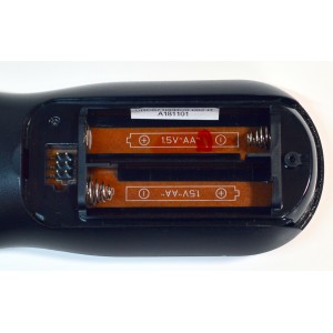 CONTROL REMOTO ORIGINAL NUEVO INSIGNIA / NUMERO DE PARTE NS-RMT415 / URC671BC0-002-R / A181101 / COMPATIBLE CON TELEVISORES / DECODIFICADORES CABLE/SATELITE / REPRODUCTORES DVD/BLU-RAY / DISPOSITIVOS DE TRANSMISION COMO APPLE TV / ROKU / GOOGLE CHROMECAST