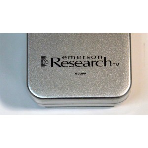 CONTROL REMOTO ORIGINAL EMERSON RESEARCH PARA PRODUCTOS ELECTRONICOS DE CONSUMO COMO RADIOS / REPRODUCTORES DE CD / SISTEMAS DE AUDIO / BASES PARA iPOD / NUMERO DE PARTE RC200 / IC200