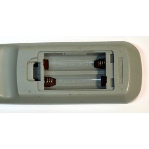 CONTROL REMOTO ORIGINAL SANYO PARA SISTEMA DE CINE EN CASA/DVD/VCR DE LA MARCA SANYO / INCLUYE BOTONES PARA DVD/VCR/TV CONTROL / NUMERO DE PARTE RB-DWM3000 / 136-4 / 0300580 / RB-OWM3000 / DWM-3000