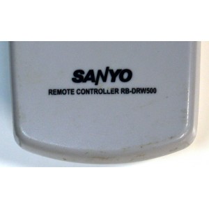 CONTROL REMOTO ORIGINAL NUEVO PARA TV/DVD SANYO / NUMERO DE PARTE RB-DRW500 / CUENTA CON FUNCIONES DE TV Y DVD INCLUYENDO GRABACION / REPRODUCCION / MENU DE OPERACIONES Y CANALES / CONECTIVIDAD INFRARROJO / MODELO DRW-500 / DVW-50000 / DVW-6100
