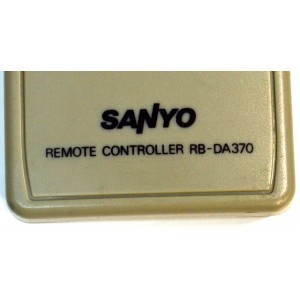 CONTROL REMOTO ORIGINAL NUEVO PARA SISTEMA ESTEREO COMPACTO / SISTEMA DE AUDIO MICROCOMPONENTE SANYO / NUMERO DE PARTE RB-DA370 / MODELO DC-DA370 / DC-DA380 / DC-MB500 / DCDA100 / DCDA101 / DCDA70 / DCDA80 / RBDA100